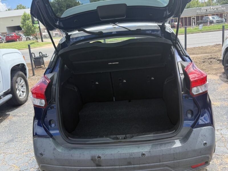 2020 Nissan Kicks