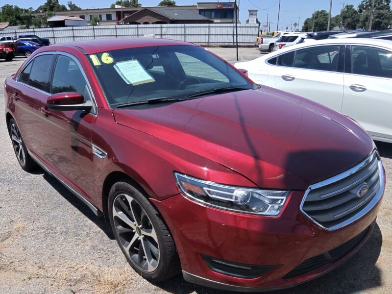 2016 Ford Taurus SEL