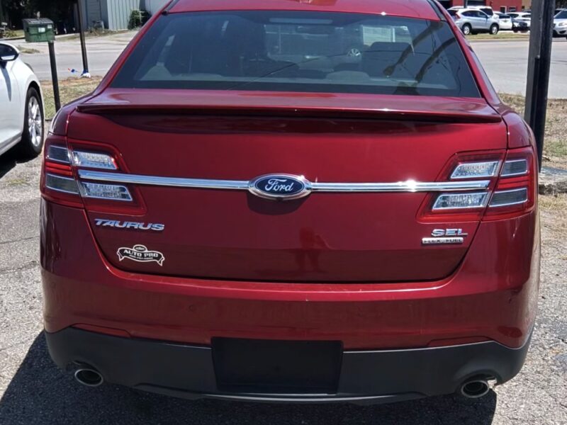 2016 Ford Taurus SEL