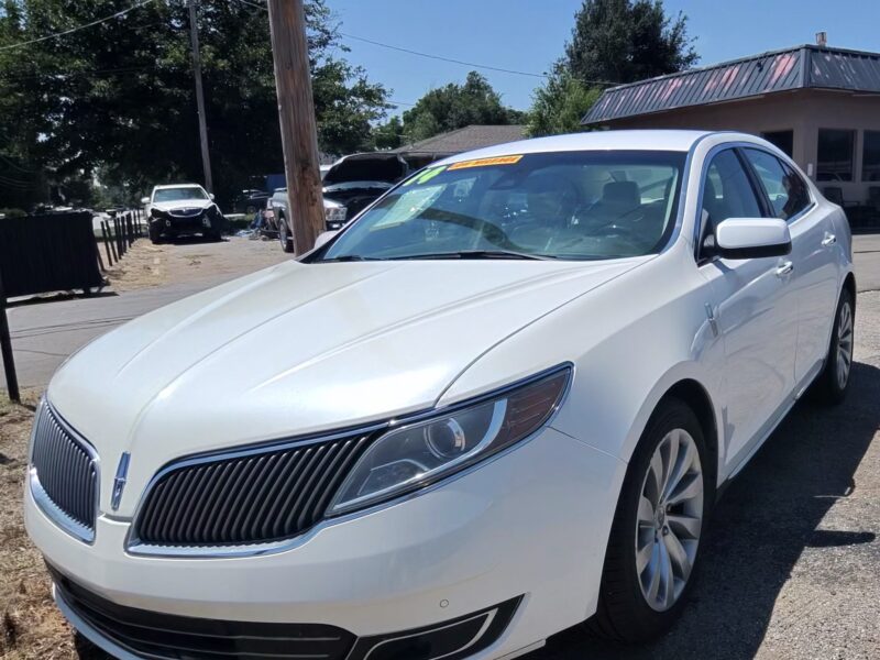 2014 Lincoln MKS
