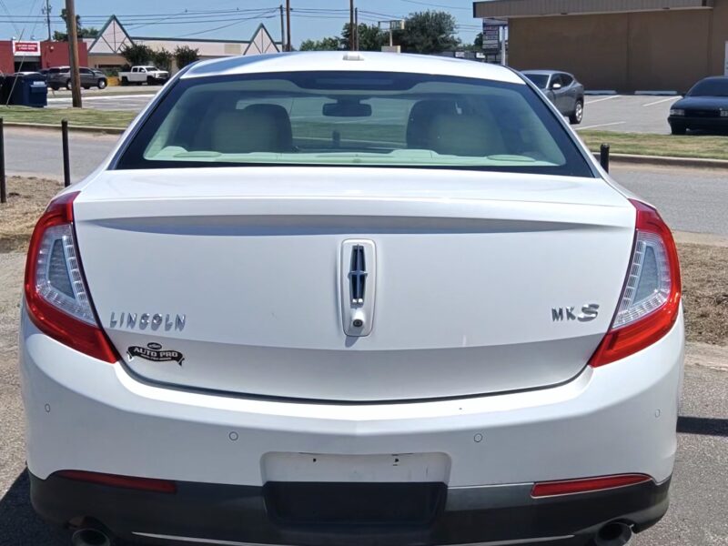 2014 Lincoln MKS