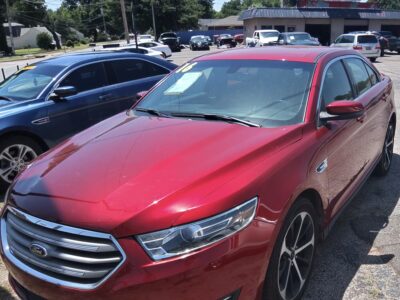 2016 Ford Taurus SEL
