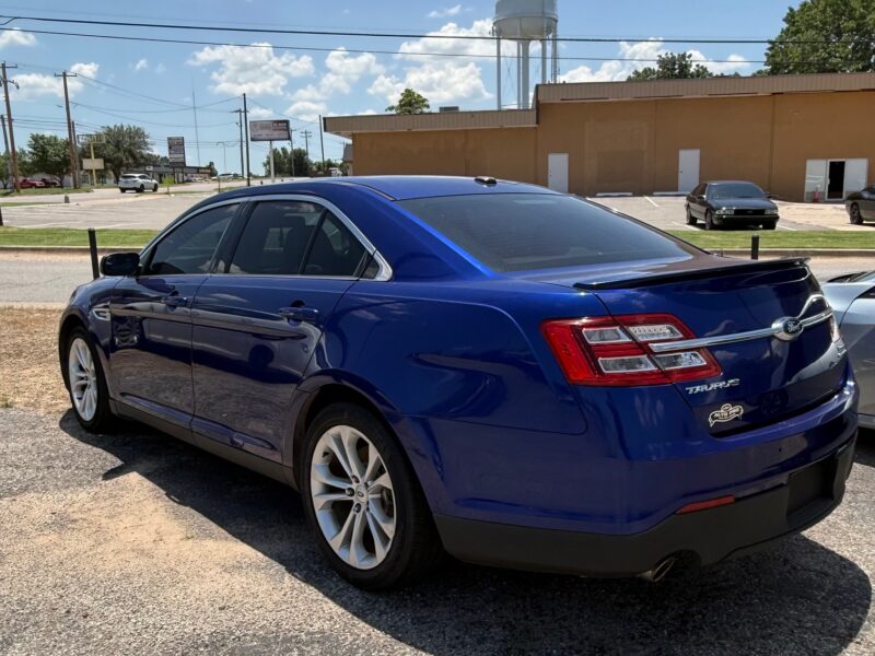 2013 Ford Taurus