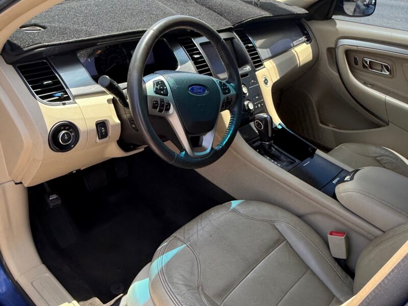 2013 Ford Taurus