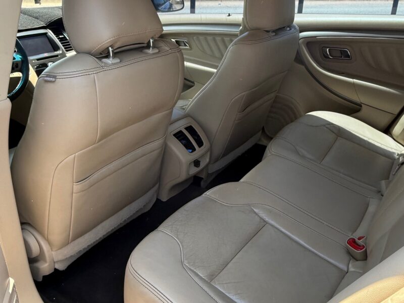 2013 Ford Taurus