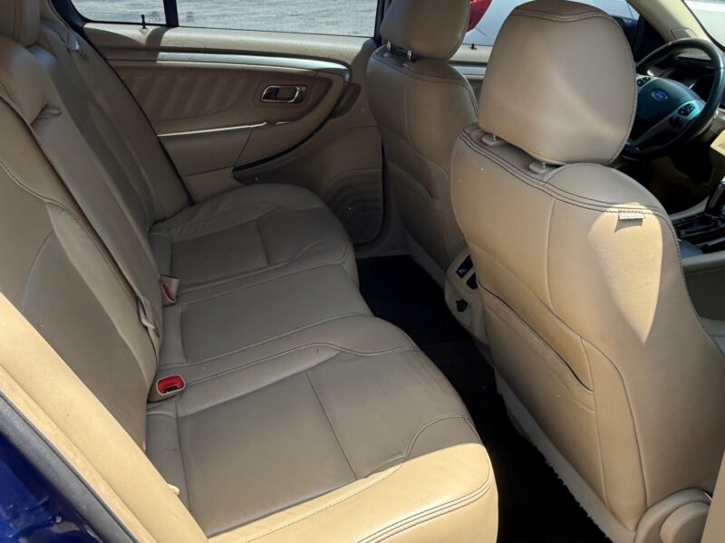 2013 Ford Taurus