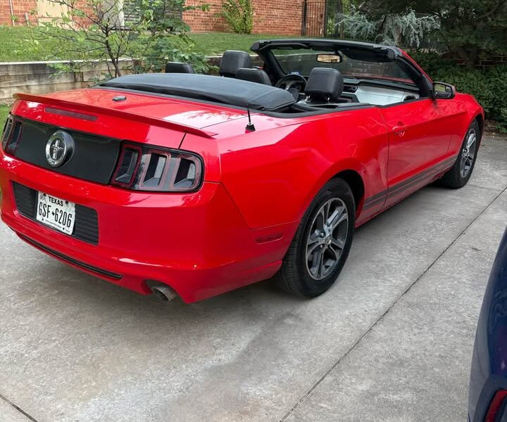 2014 Ford Mustang Premium Convertible